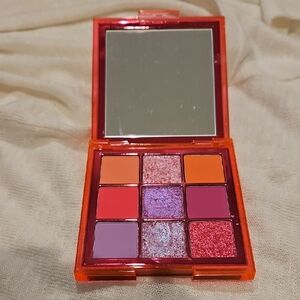 HUDA BEAUTY Bold Eyeshadow Palette - Pink, Purple, Orange
